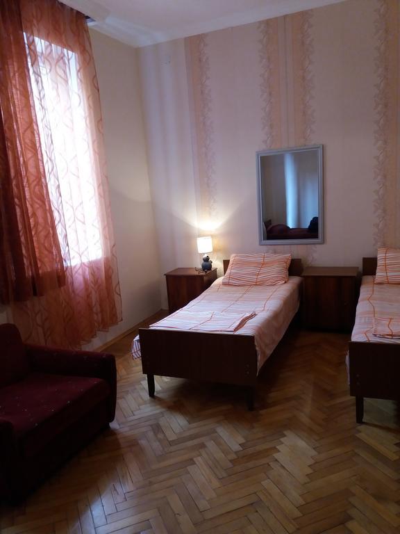 Guest House Lviv Грузия Kutaisi Ngoại thất bức ảnh