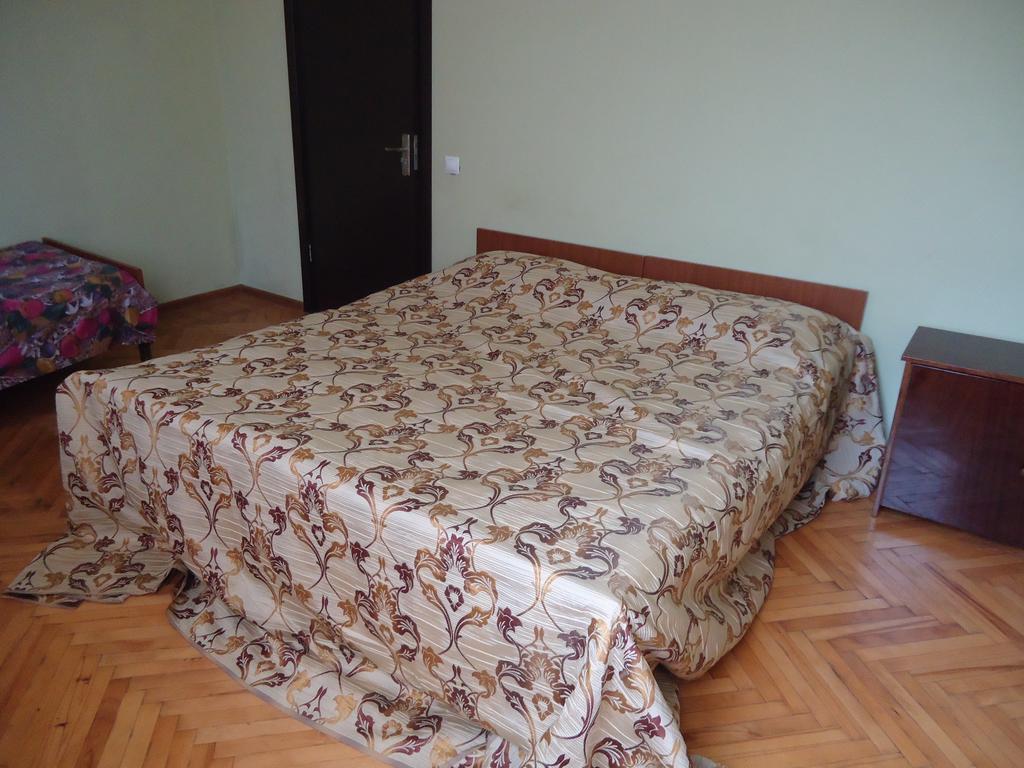 Guest House Lviv Грузия Kutaisi Ngoại thất bức ảnh