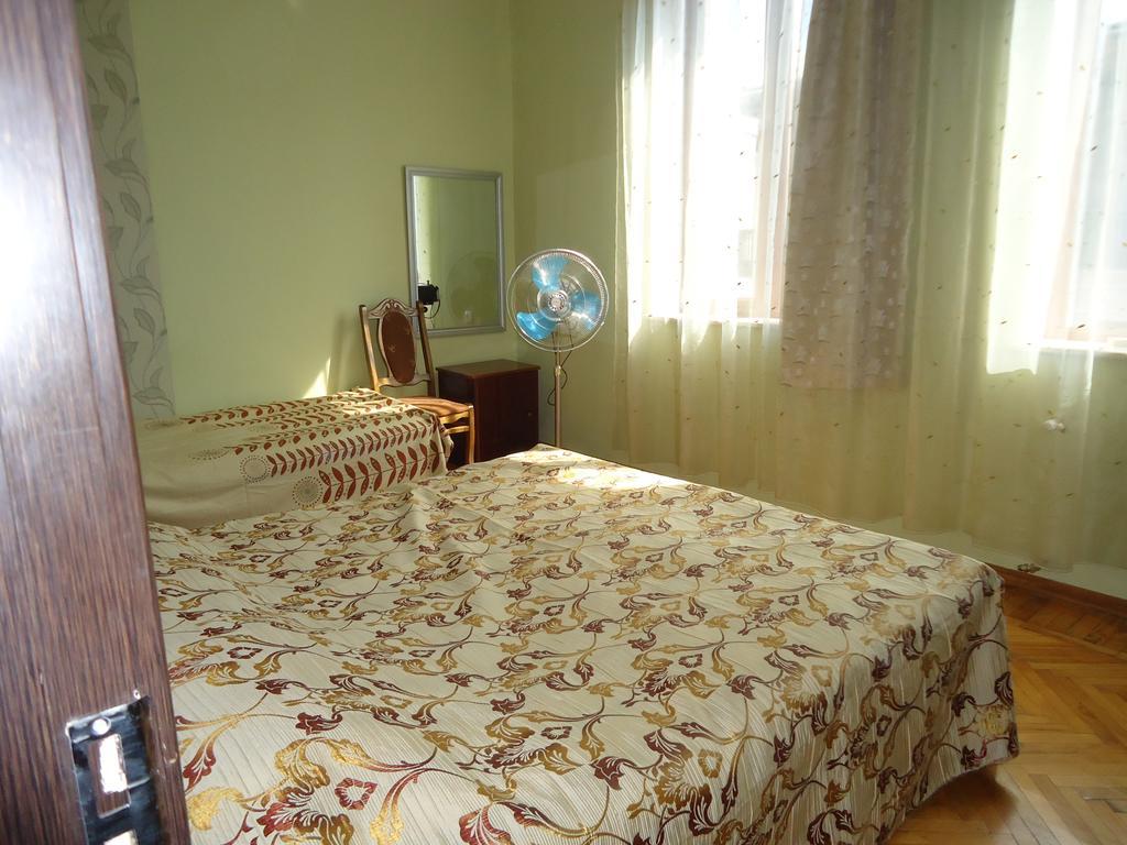 Guest House Lviv Грузия Kutaisi Ngoại thất bức ảnh